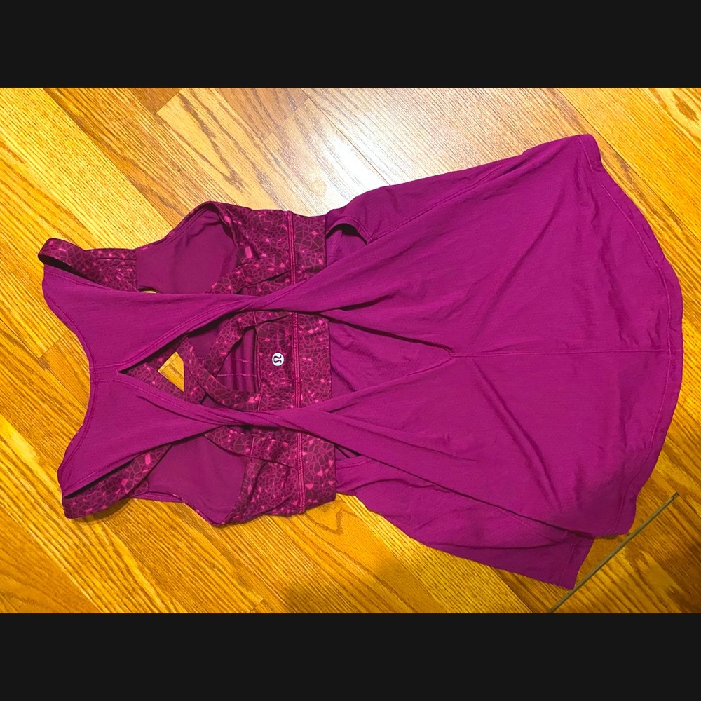 Lululemon Trapeze Twist 2-in-1 Tank top. Size 2